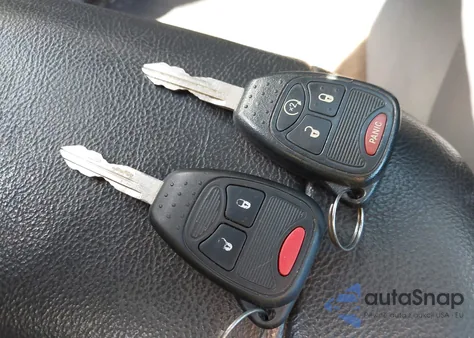 2014 Jeep Compass Latitude из США, поврежденный, VIN 1C4NJCEB8ED522566